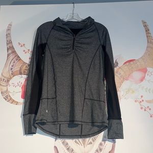 Size large workout long sleeve quarter zip. Black. No flaws